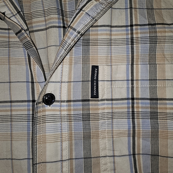 Armani exchange button down short sleeved collared shirt. Slim fit Large - Picture 4 of 10
